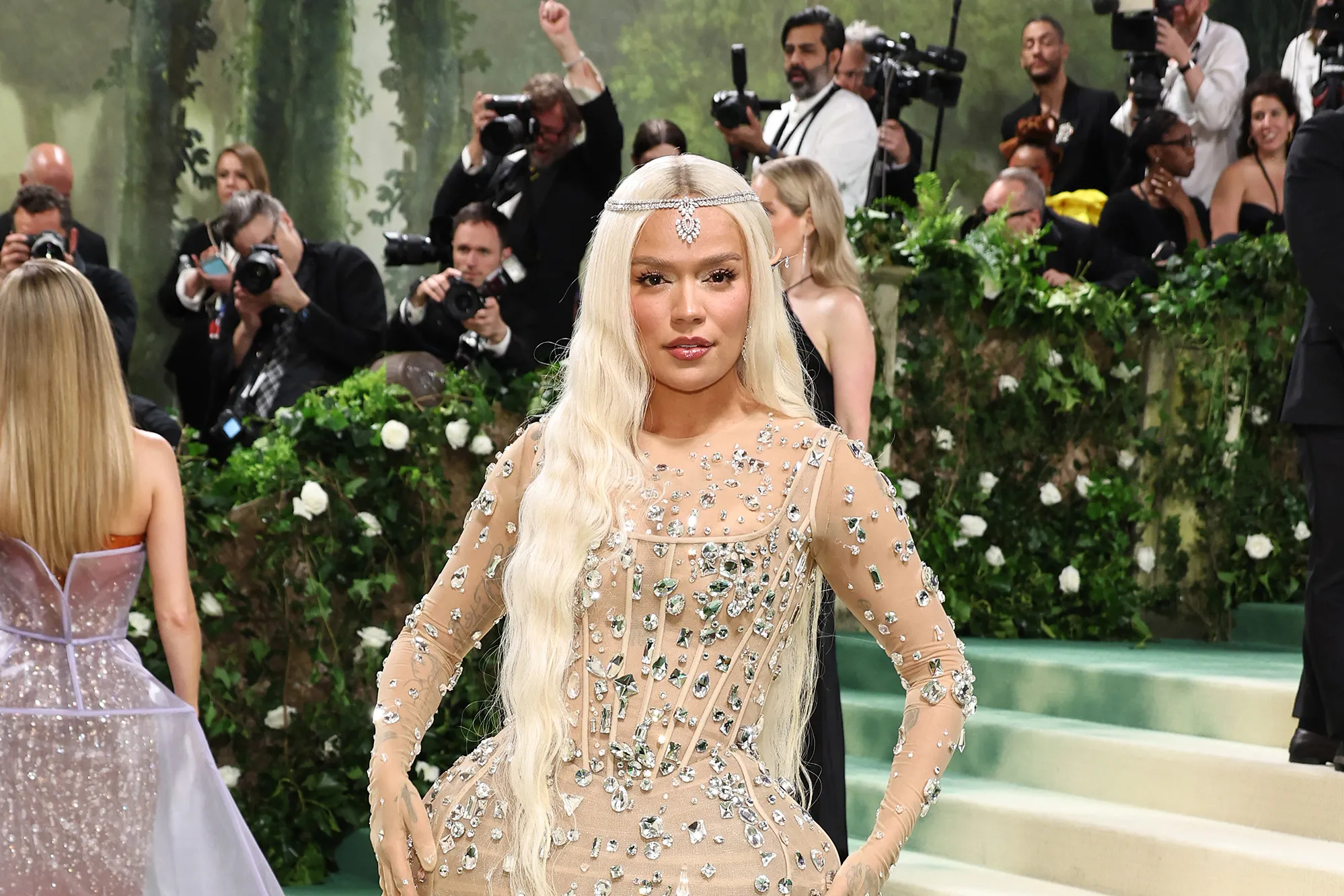 Shakira y Karol G Deslumbrantes En La Met Gala 2024