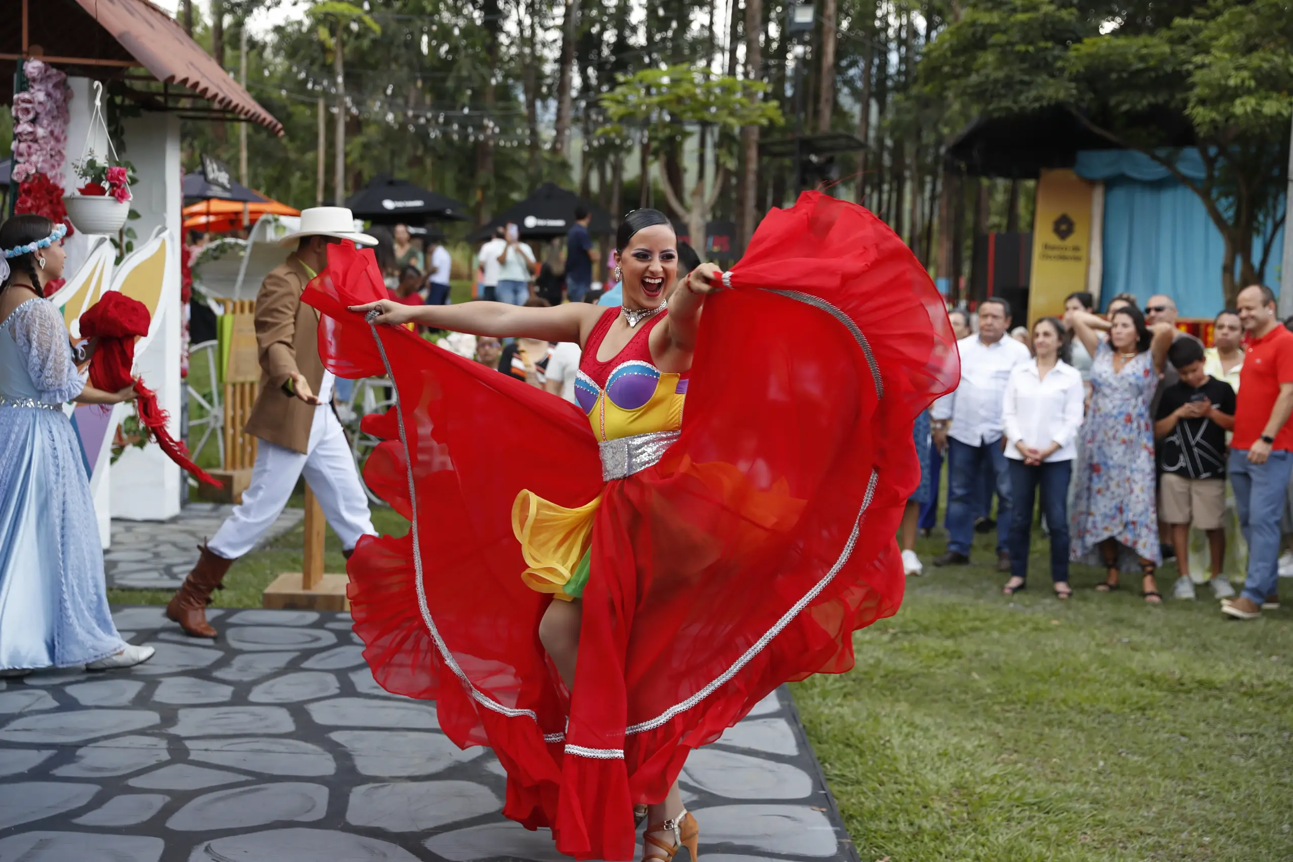 Paseo de La Aurora Para Toda La Familia