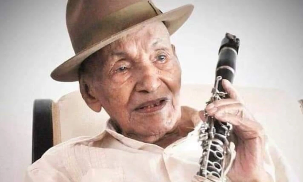 Adiós al Maestro de la Pollera Colorá.