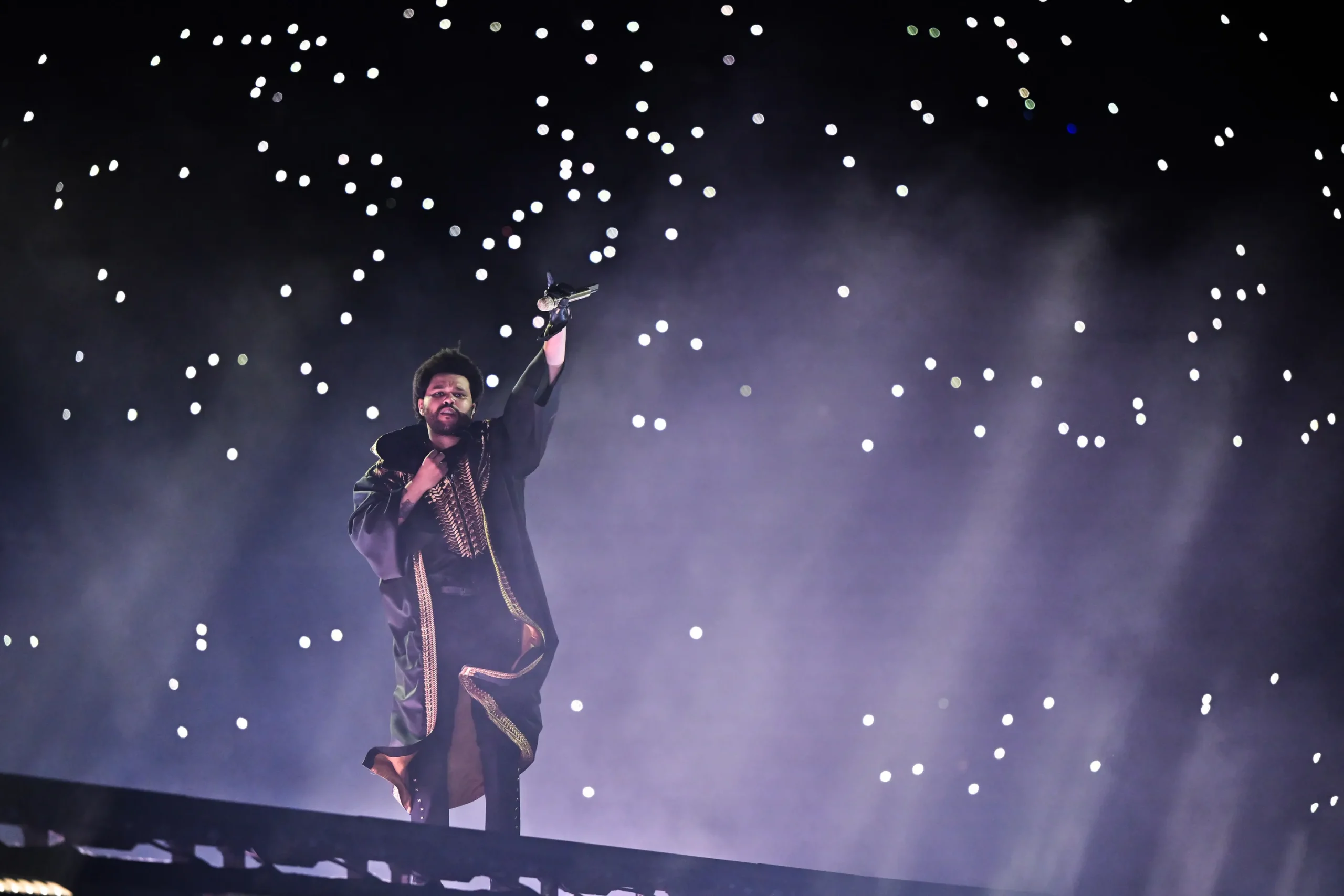 The Weeknd Estrena Video Grabado con iPhone. The Weeknd Estrena Video Grabado con iPhone.