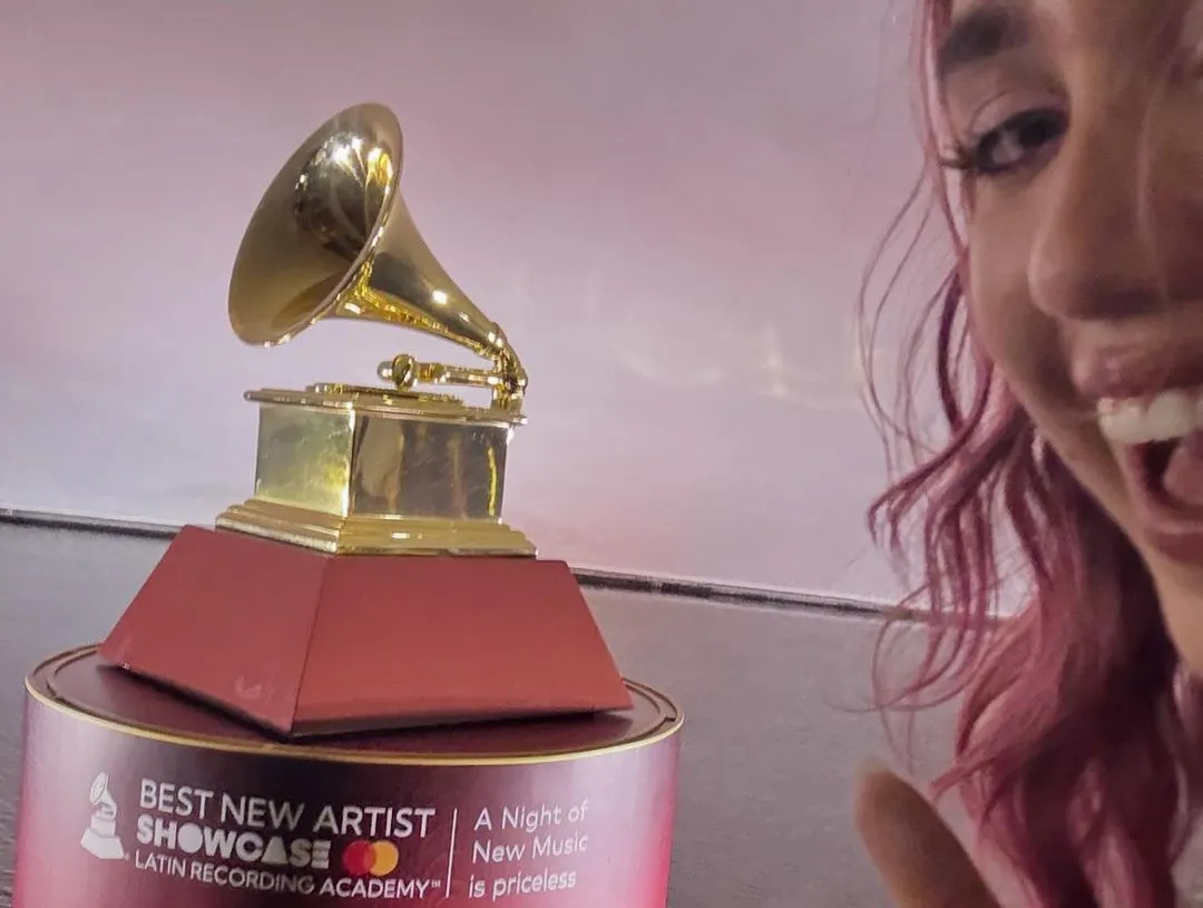ELA Taubert Triunfa con Mejor Nuevo Artista ELA Taubert Triunfa con Mejor Nuevo Artista