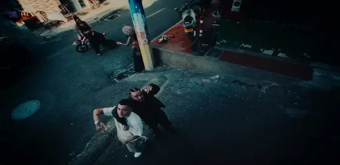 J Balvin y Kris R: "Sornero" en Medallo. J Balvin y Kris R: "Sornero" en Medallo.