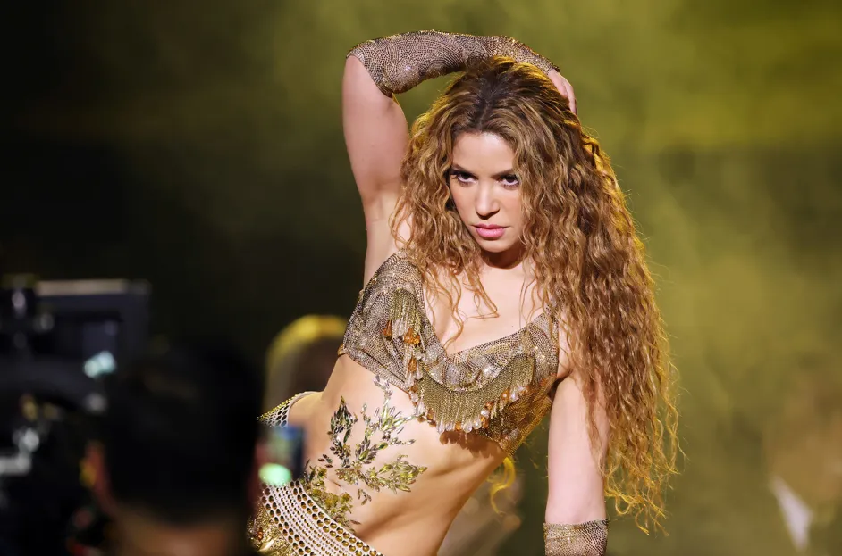 Shakira Hace Historia en los Grammy Shakira Hace Historia en los Grammy