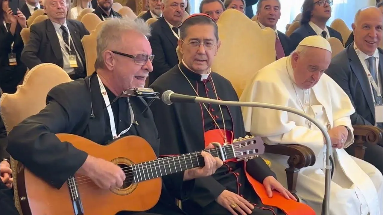 Música celestial del Papa Francisco. Música celestial del Papa Francisco.