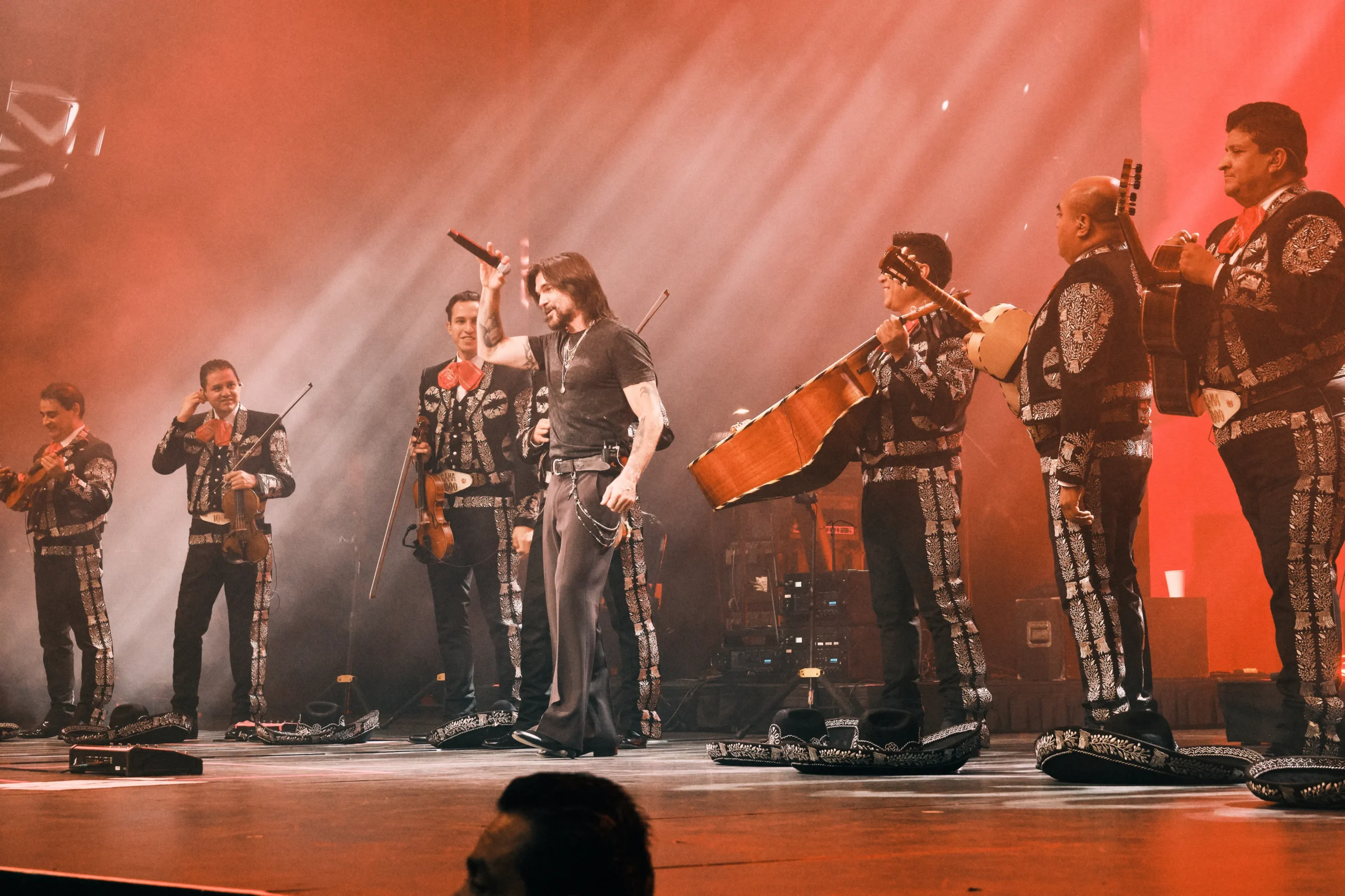 Juanes: "Noche" Mágica en México Juanes: "Noche" Mágica en México