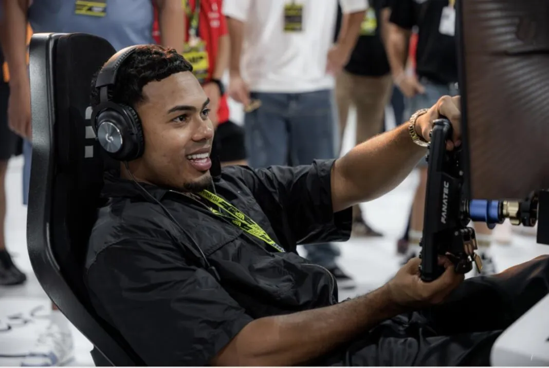 Myke Towers Vive la Formula 1 en Miami Myke Towers Vive la Formula 1 en Miami