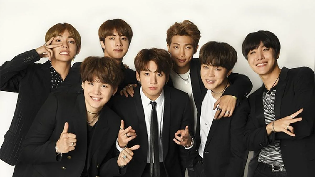 Regreso de BTS como grupo completo está cada vez más cerca y millones de fans ya celebran el fin de su pausa militar obligatoria. Regreso de BTS como grupo completo está cada vez más cerca y millones de fans ya celebran el fin de su pausa militar obligatoria.