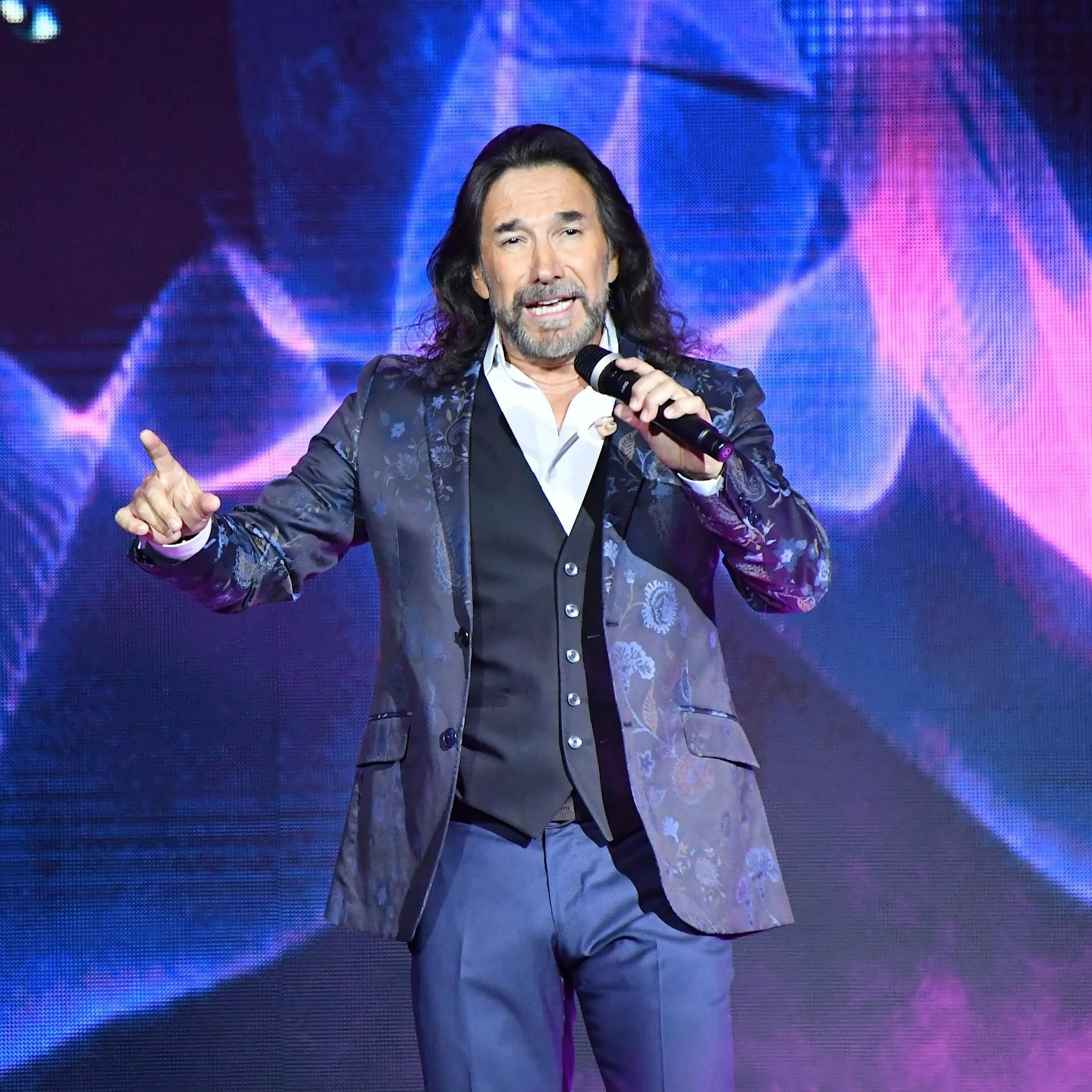 Gira “Más Cerca de Ti” de Marco Antonio Solís arranca el 1 de agosto y recorrerá EE. UU. y Puerto Rico. Aquí todas las fechas confirmadas Gira “Más Cerca de Ti” de Marco Antonio Solís arranca el 1 de agosto y recorrerá EE. UU. y Puerto Rico. Aquí todas las fechas confirmadas