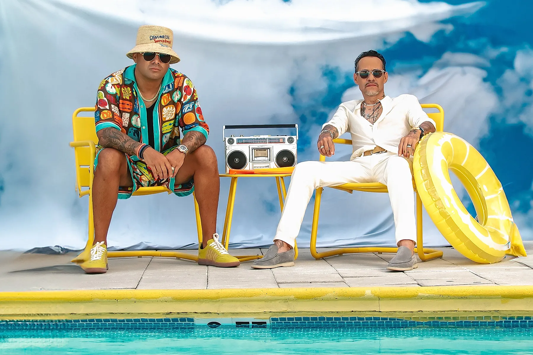 Marc Anthony y Wisin en la Radio. Marc Anthony y Wisin en la Radio.