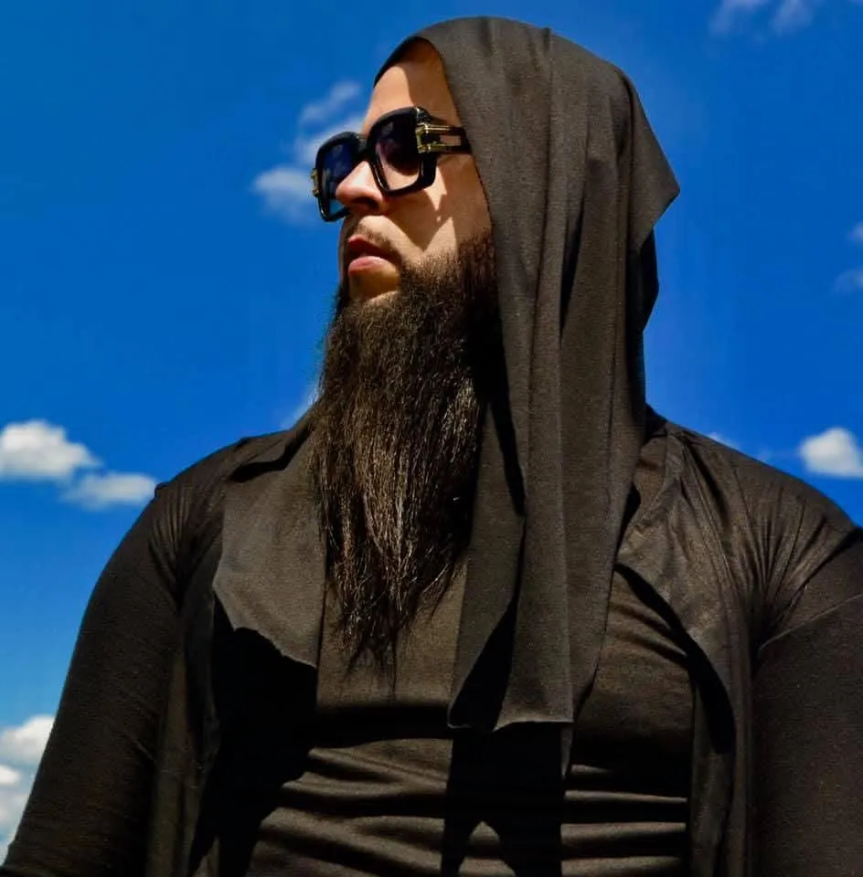 Davinci Valentín Cruza Fronteras con "Ay amor" y Conquista Corazones