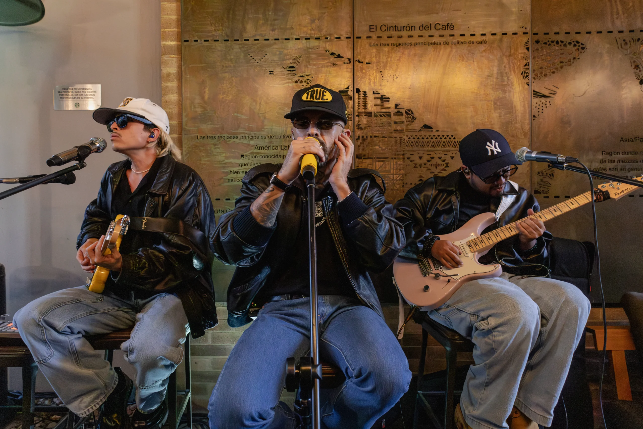 Mike Bahía Invita el Café en Un Parche Inolvidable Mike Bahía Invita el Café en Un Parche Inolvidable